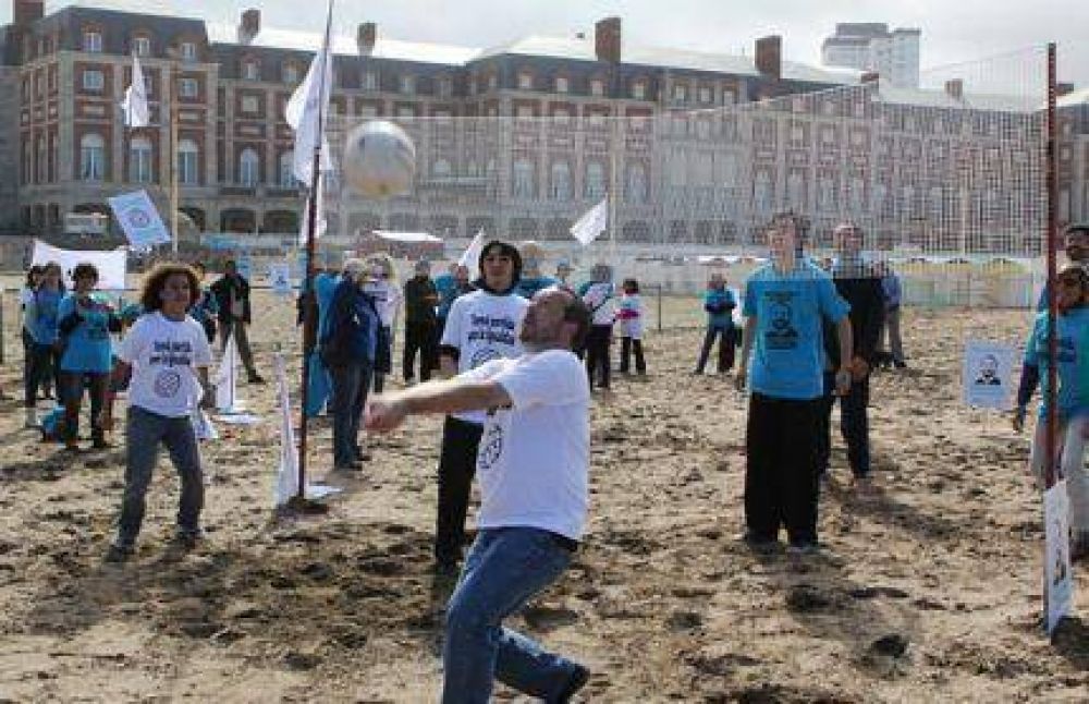 Sabbatella visit� Mar del Plata y �tom� partido a favor de la igualdad�