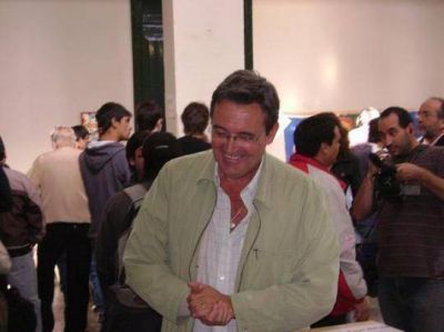 Mendioroz no entiende por qu� Saiz no convoca a Soria y adelant� que si no hay acuerdo por la presidencia del bloque radical habr� dos bloques