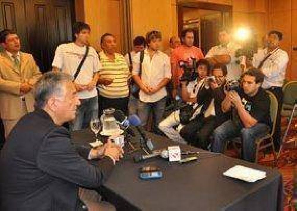 Rodr�guez Sa� apunt� contra la pol�tica social de Cristina