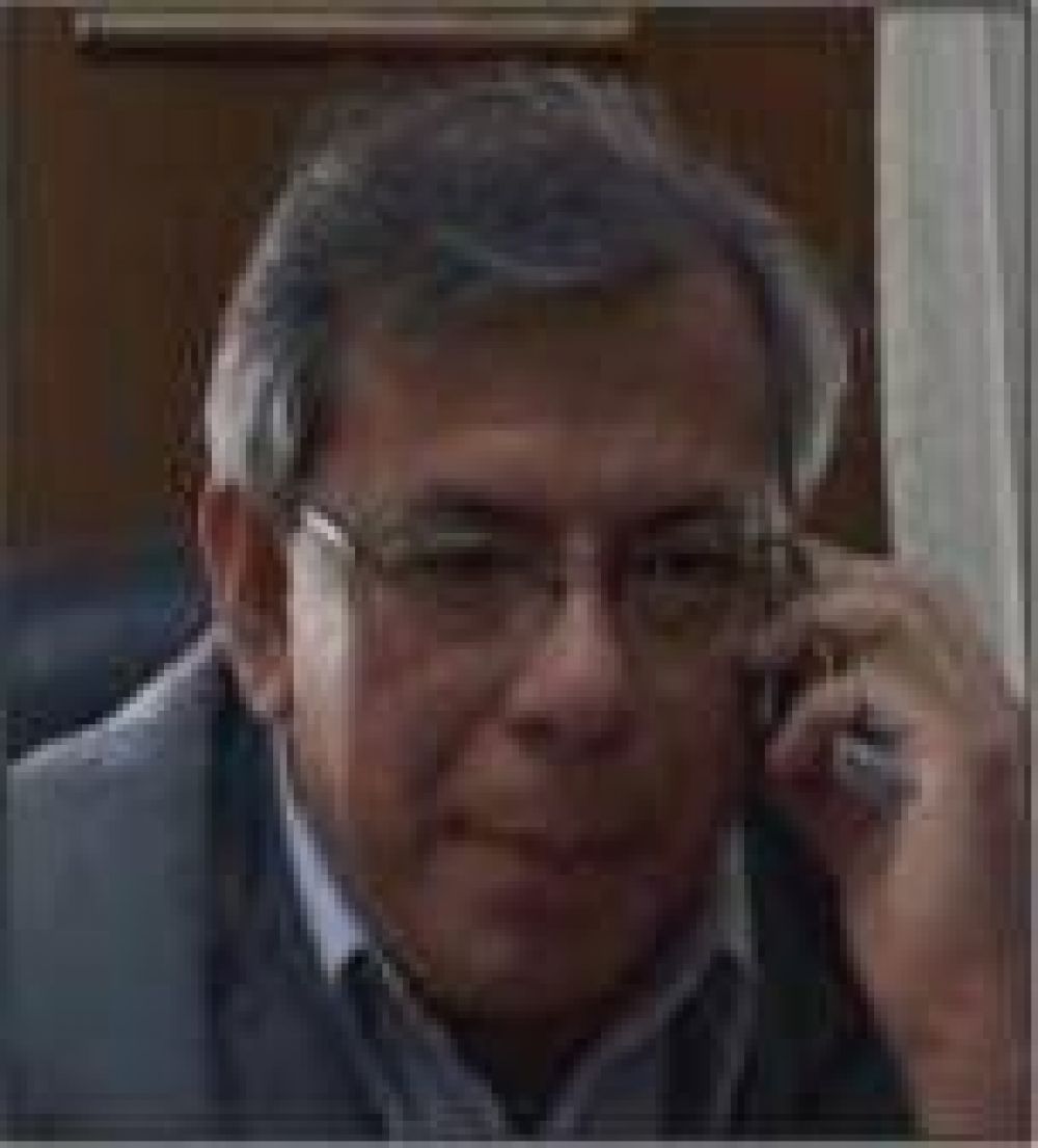 Escobar anunci� que el 17 ser�a el cierre de campa�a
