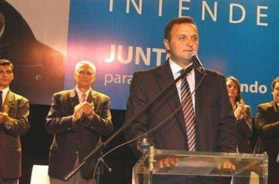 Daniel Ivoskus present� su Plan de Gobierno