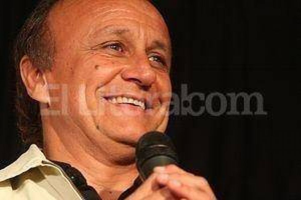 Miguel Del Sel se reparte entre la pol�tica y el espect�culo