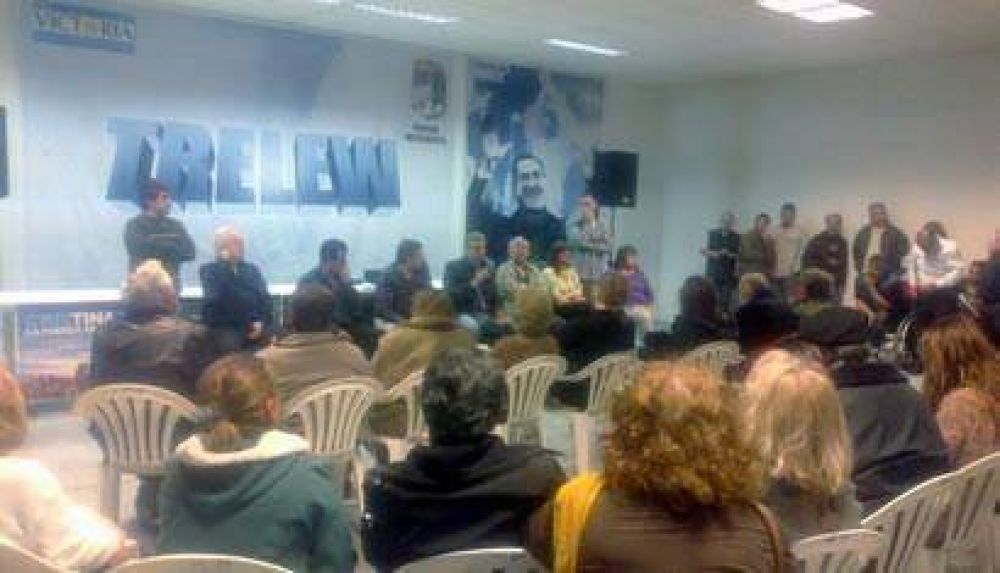 El FpV se reuni� con la militancia en Trelew
