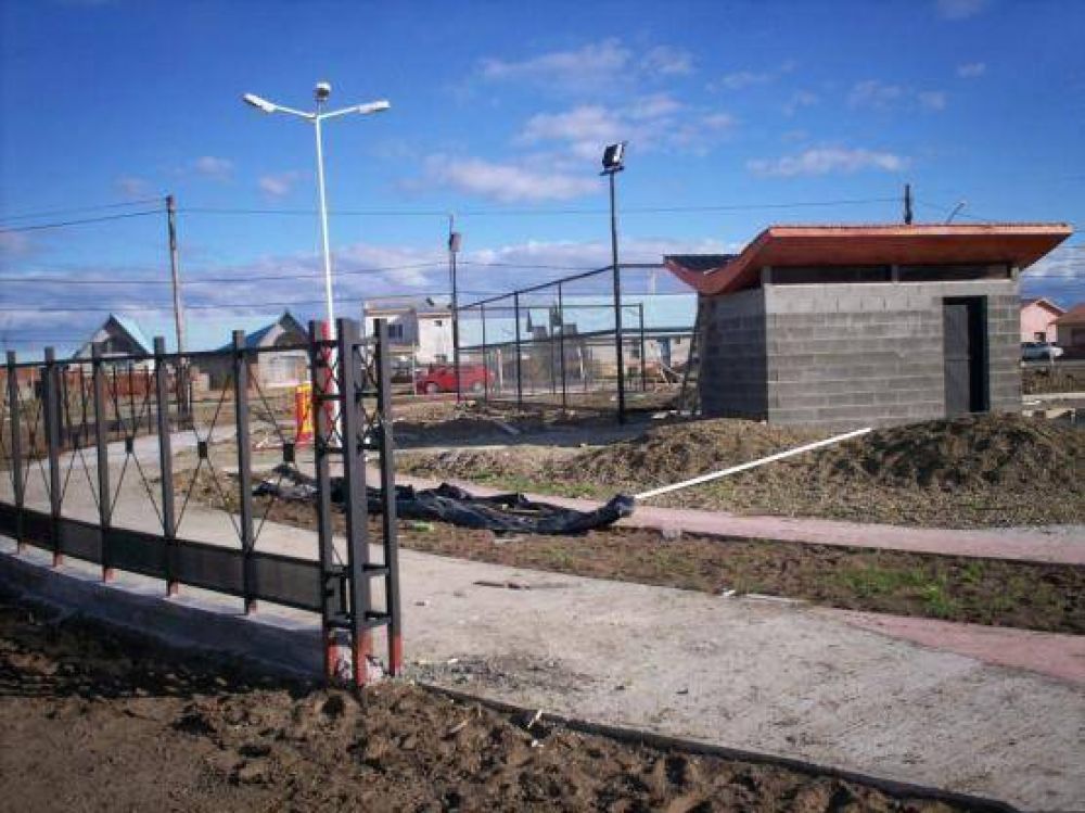 El municipio contin�a trabajando en el mejoramiento de las plazas