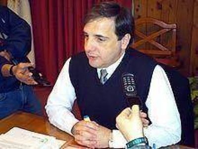 No fue dr�stico el recorte de gabinete de Casc�n: Ratific� a 15 funcionarios