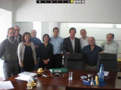 Encuentro t�cnico en la CARU por el puente Caseros - Uruguay