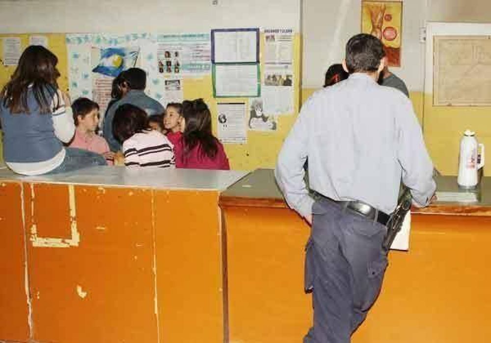 En medio de las protestas, algunos transportes retomar�an el servicio
