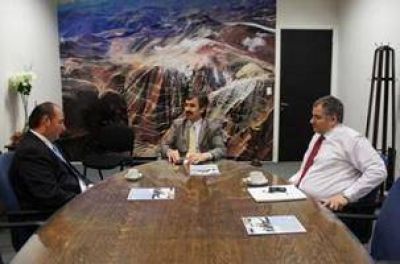 Jorge Mayoral se reuni�n con el presidente de la Asociaci�n de Empresas Mineras de Catamarca