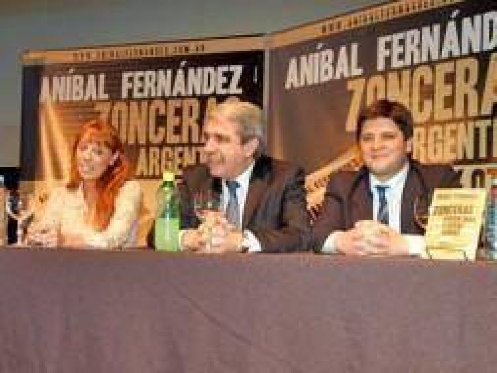 Pergamino: An�bal Fern�ndez present� "Zonceras Argentinas"