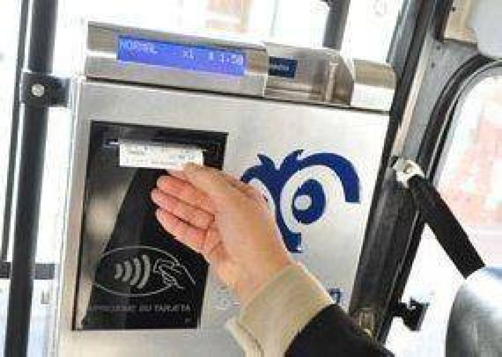Transpuntano: la mitad ya paga el boleto por m�quina