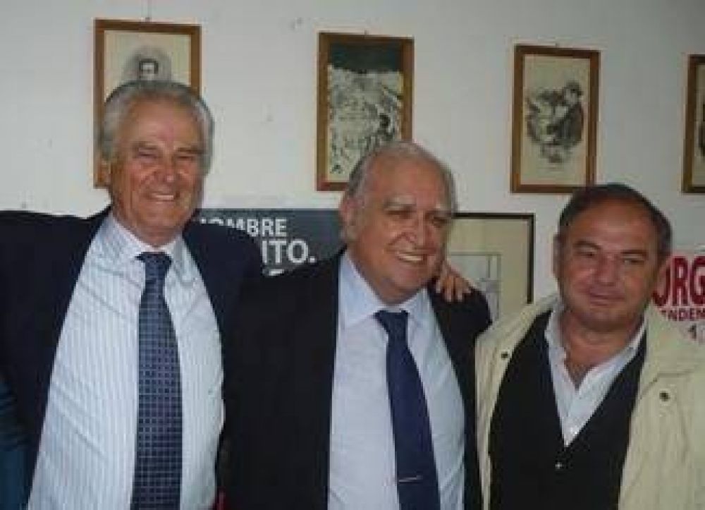 Jord�n y Rabellino con Gil Lavedra