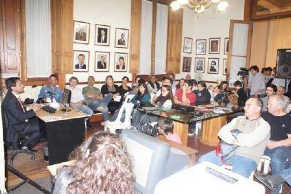 Lanzan el programa �Ir de compras con bolsa propia� 