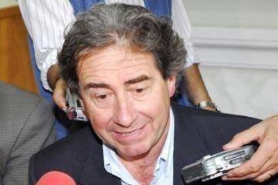 Ricardo Petraglia: �Las campa�as de Meoni y Traverso se basan en la compra de voluntades�