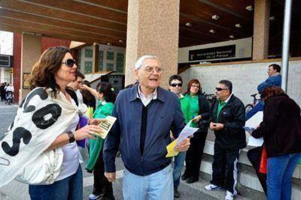 Volanteada por el plus en el centro