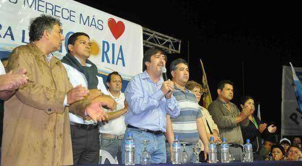 Mart�nez: "El domingo 23 debemos respaldar el proyecto nacional"