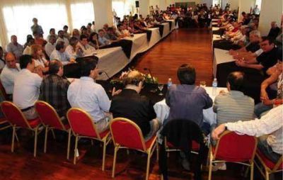 Un�nime respaldo a la f�rmula de Cristina y Amado Boudou