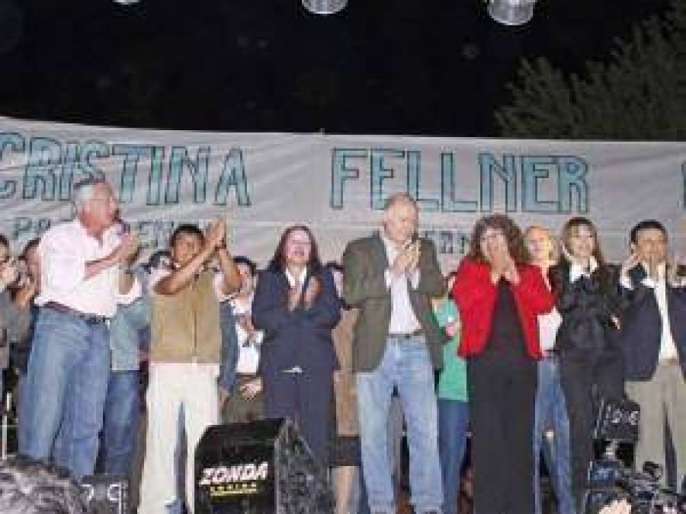 Fellner confirm� en Yuto que �cada ciudadano tendr� gas natural en su casa�