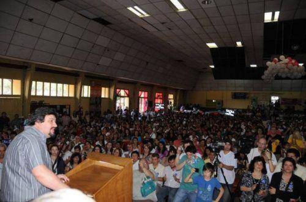 Closs particip� de la reuni�n del Sacra en Eldorado