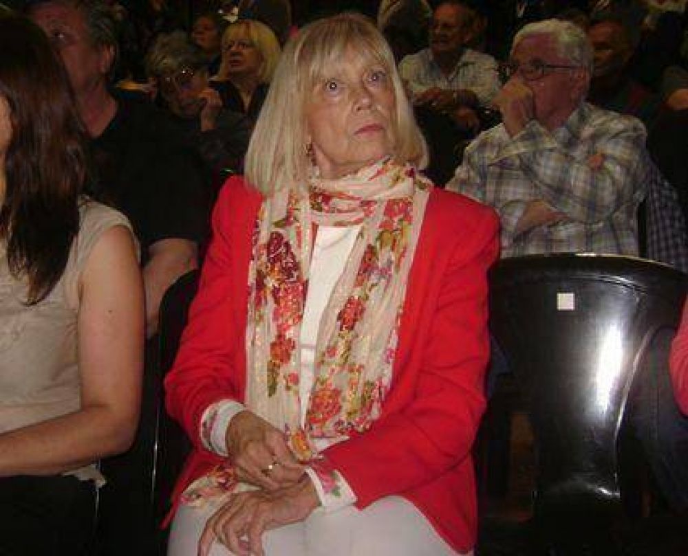 Ward denunci� que el oficialismo �compra voluntades pol�ticas� con �dinero y contratos�