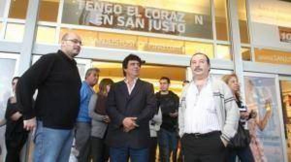 El intendente visit� el Shopping de San Justo