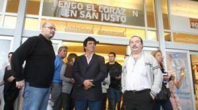 El intendente visit� el Shopping de San Justo