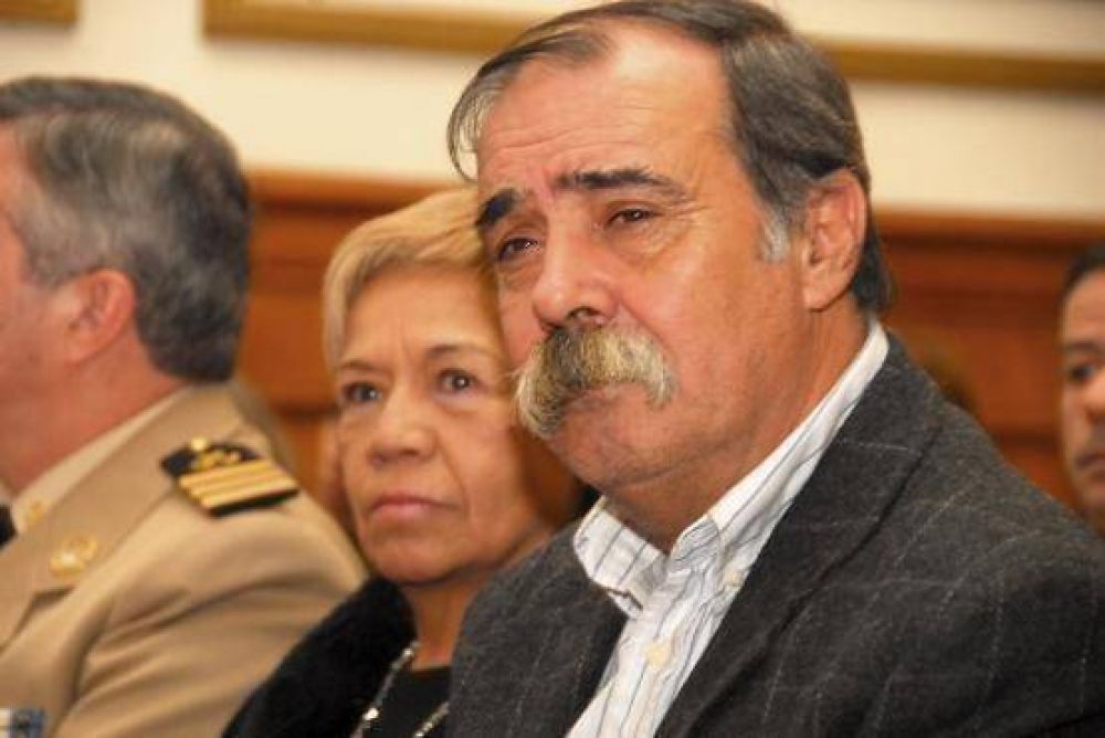 �Un se�or feudal se enoj� y por eso no hubo obras"