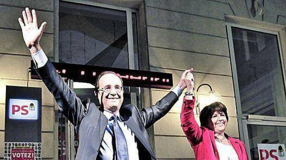 El socialismo franc�s eligi� a un moderado para enfrentar a Sarkozy