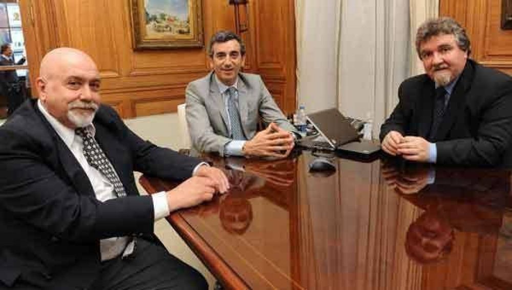 Gonz�lez: �Con Silvina, Soria, Pichetto, Cristina y Goye nos animamos a cambiar nuestro destino�