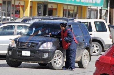 Silvana Sarom� otra vez en el cobro del estacionamiento medido