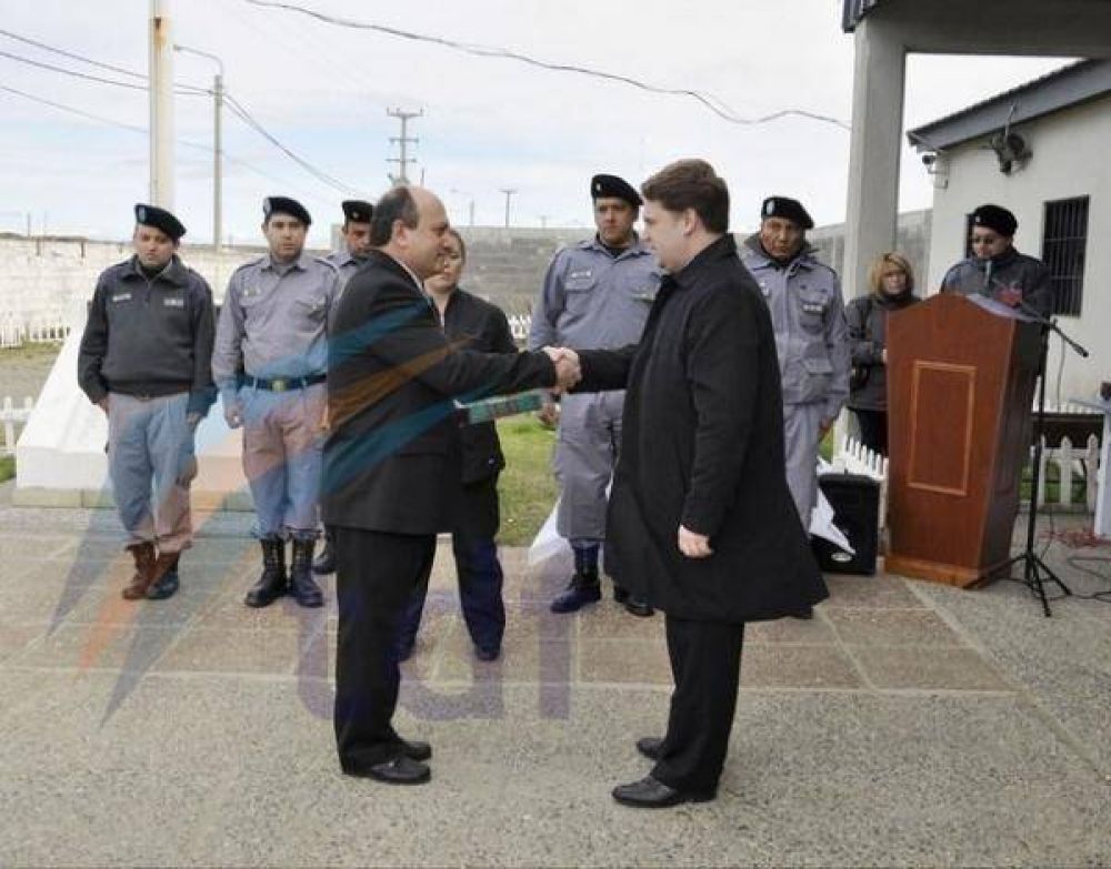 Hicieron el traspaso de mando a Von der Thusen en el Servicio Penitenciario