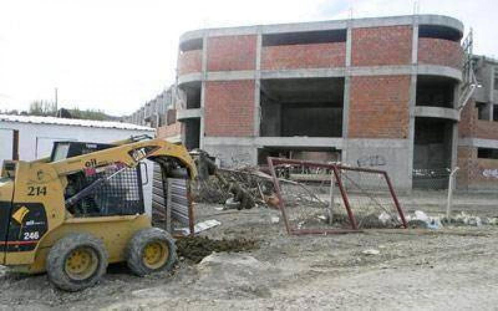 Se retomaron los trabajos en el Estadio del Centenario