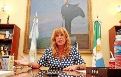 Ayala se mostr� a favor del proyecto de la ciudad administrativa