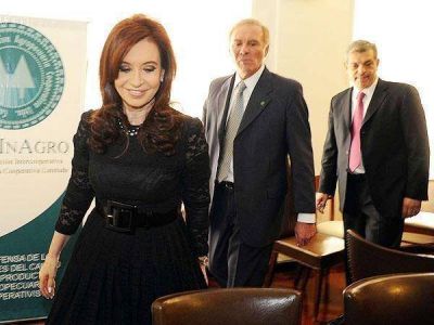 Para Buzzi, "la foto de ayer es s�lo un mensaje en plena campa�a electoral"