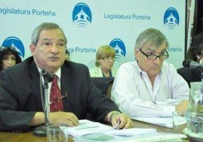 Legislatura: contin�an las visitas de los ministros porte�os