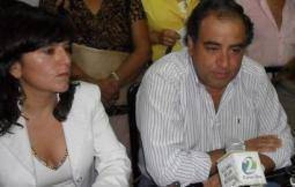 El partido de Hermes Binner apoya al radicalismo riojano