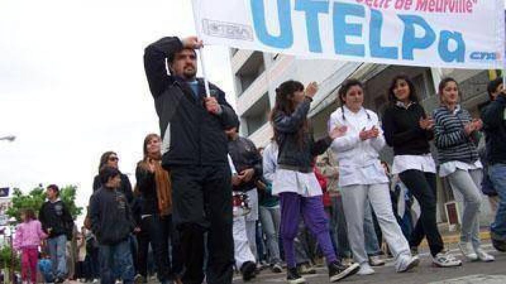 Masivo paro docente en Pico: reclamaron �Justicia� y �basta de impunidad�