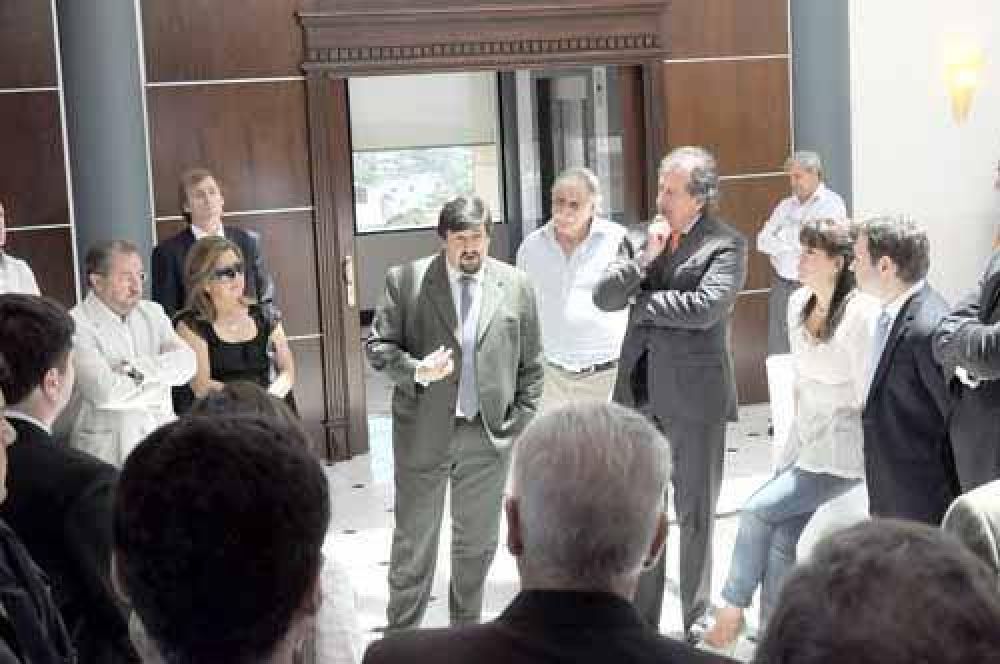 El Macro entreg� cr�ditos por 75 millones a empresarios misioneros