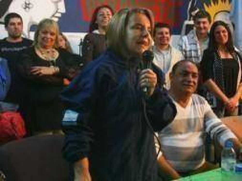 Chiche respald� al candidato duhaldista en Ensenada
