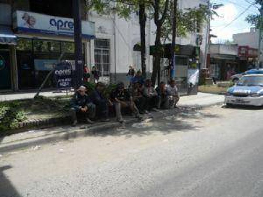 Denuncian a militantes de Olmedo por atacar equipo de pintadas de Pereyra 
