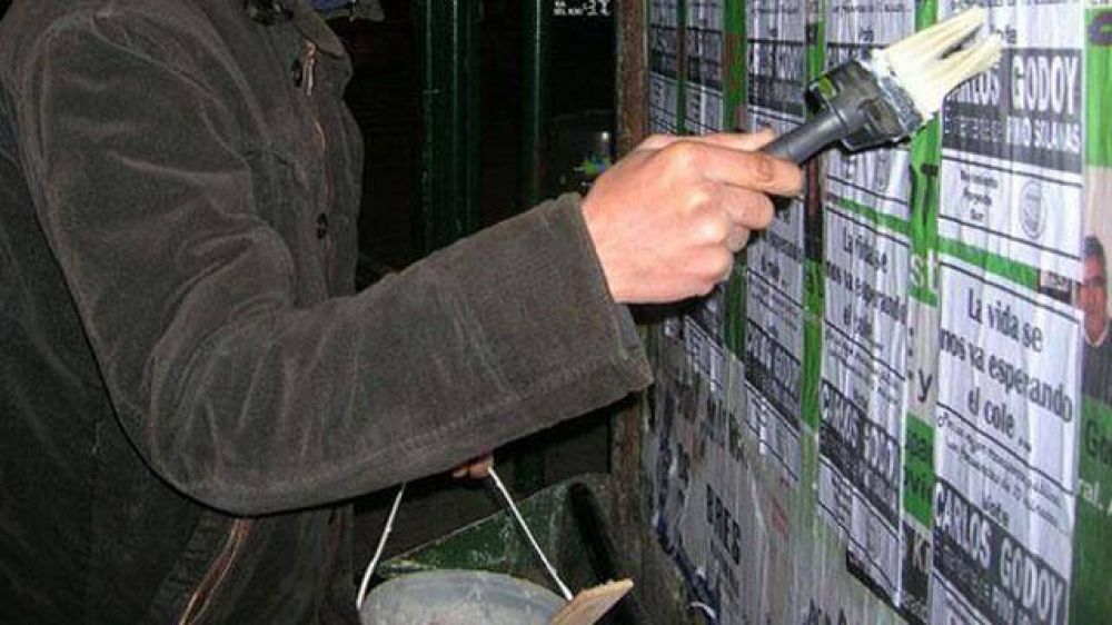 Proyecto Sur denunci� una emboscada y trompadas bustistas