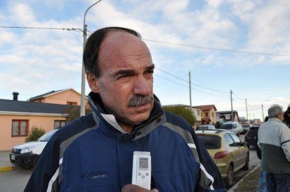 Coparticipaci�n: �Debemos dejar de discutir por los Medios y sentarnos todos en una misma mesa�.