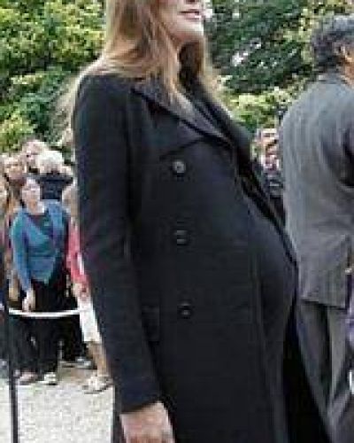 Internaron a Carla Bruni y es inminente el parto Carla Bruni