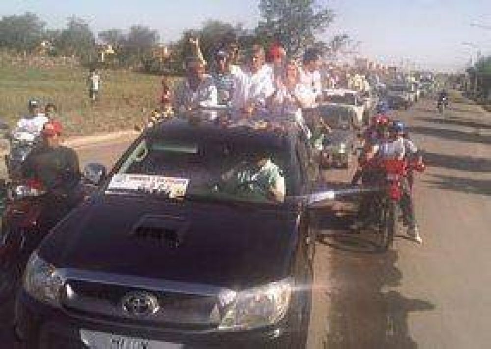Caravana en el cierre de campa�a de Villa Mercedes