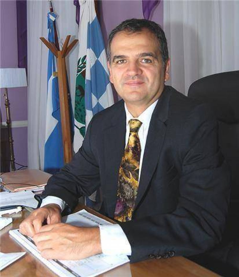 Salino: �Autonom�a es demostrar que la Municipalidad puede autoabastecerse�