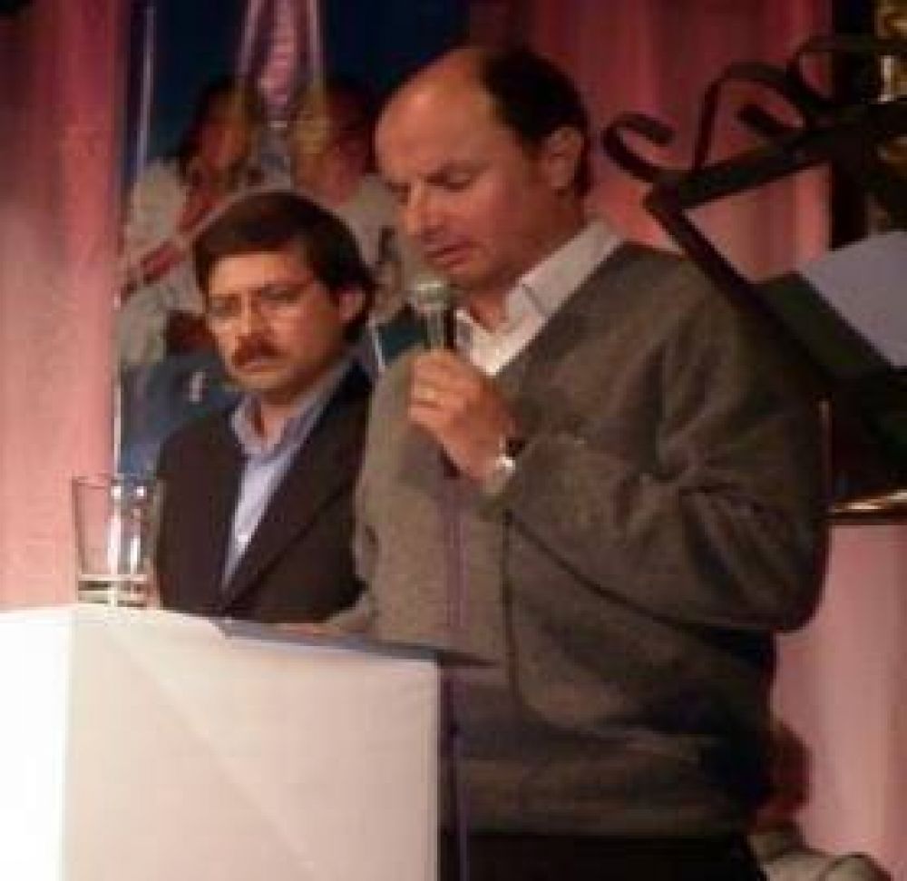 Guacone en el debate: "Si esto no es obra p�blica, d�nde est�"