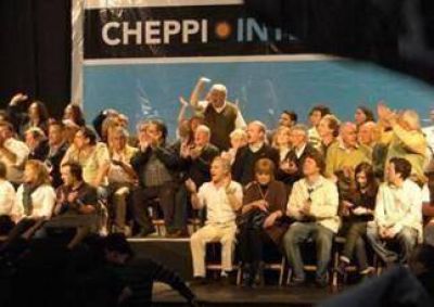 Cierre en Mar del Plata, Cheppi: "Nosotros somos el proyecto  nacional",' Esta es la boleta, no se confundan'