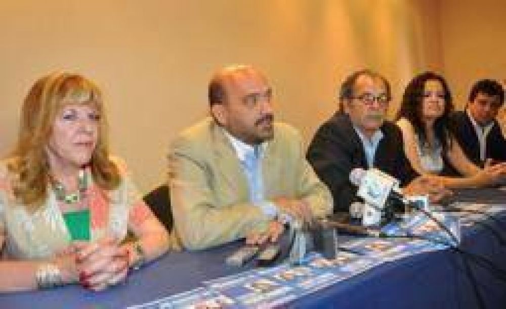 El kirchnerismo llam� a respaldar el modelo �nacional y popular�