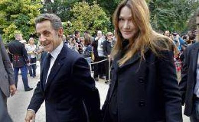 Tras las especulaciones, Sarkozy revel� el nombre de su hija