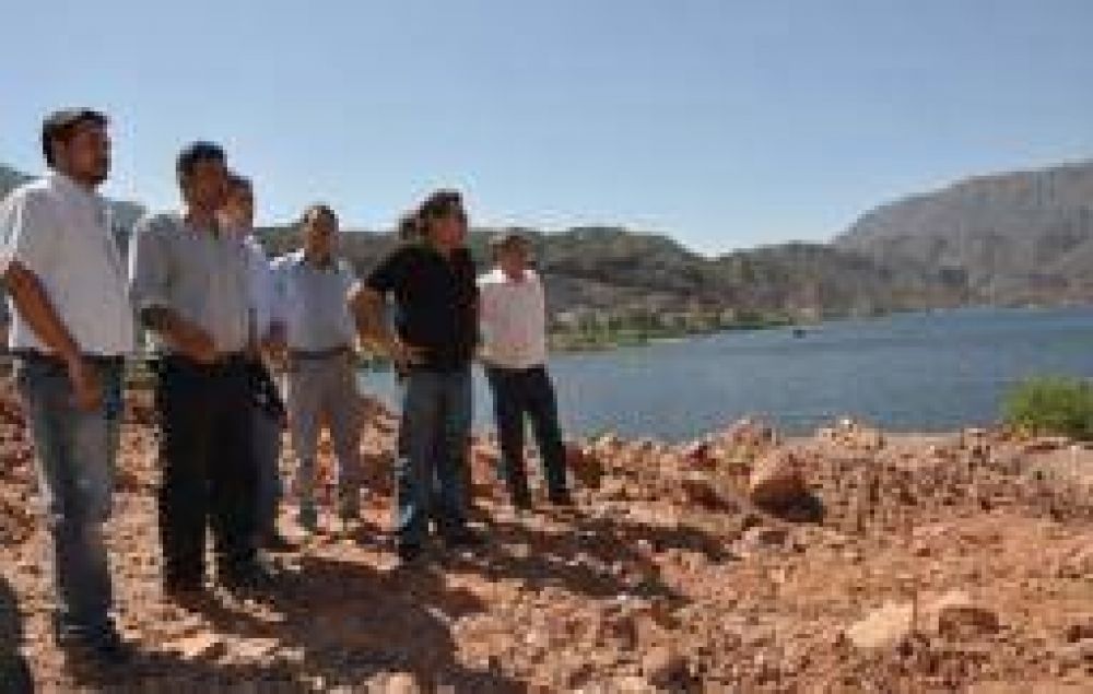 Construyen ambicioso circuito tur�stico en el Dique �Los Sauces�