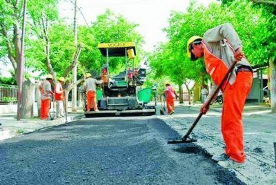 Contin�a la pavimentaci�n en el Santa Mar�a de Oro